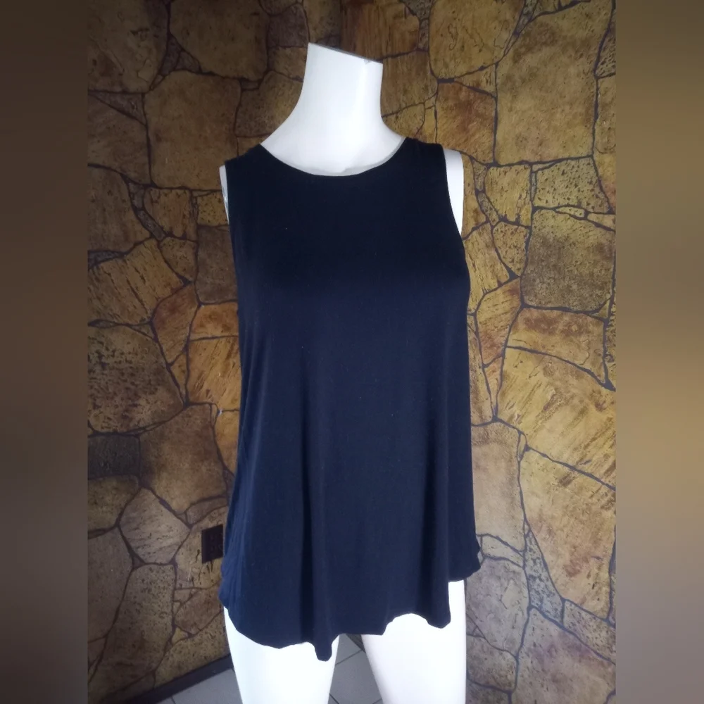 Old Navy Black Tank Top - Picture 1 of 4